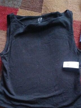 GAP Black Sleeveless Tank Top